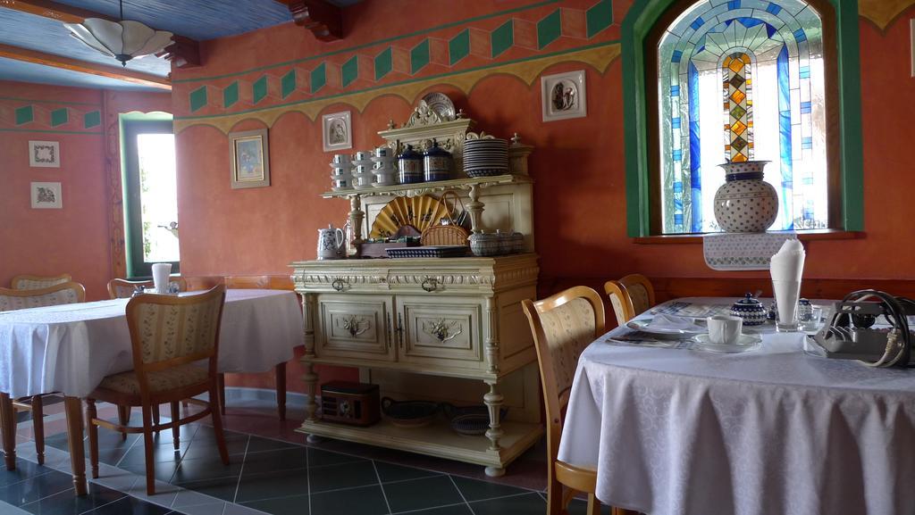Debska Kuznia Gosciniec Stara Kuznia酒店 外观 照片